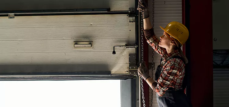Addressing Common Garage Door Stoppage Issues in San Clemente, CA